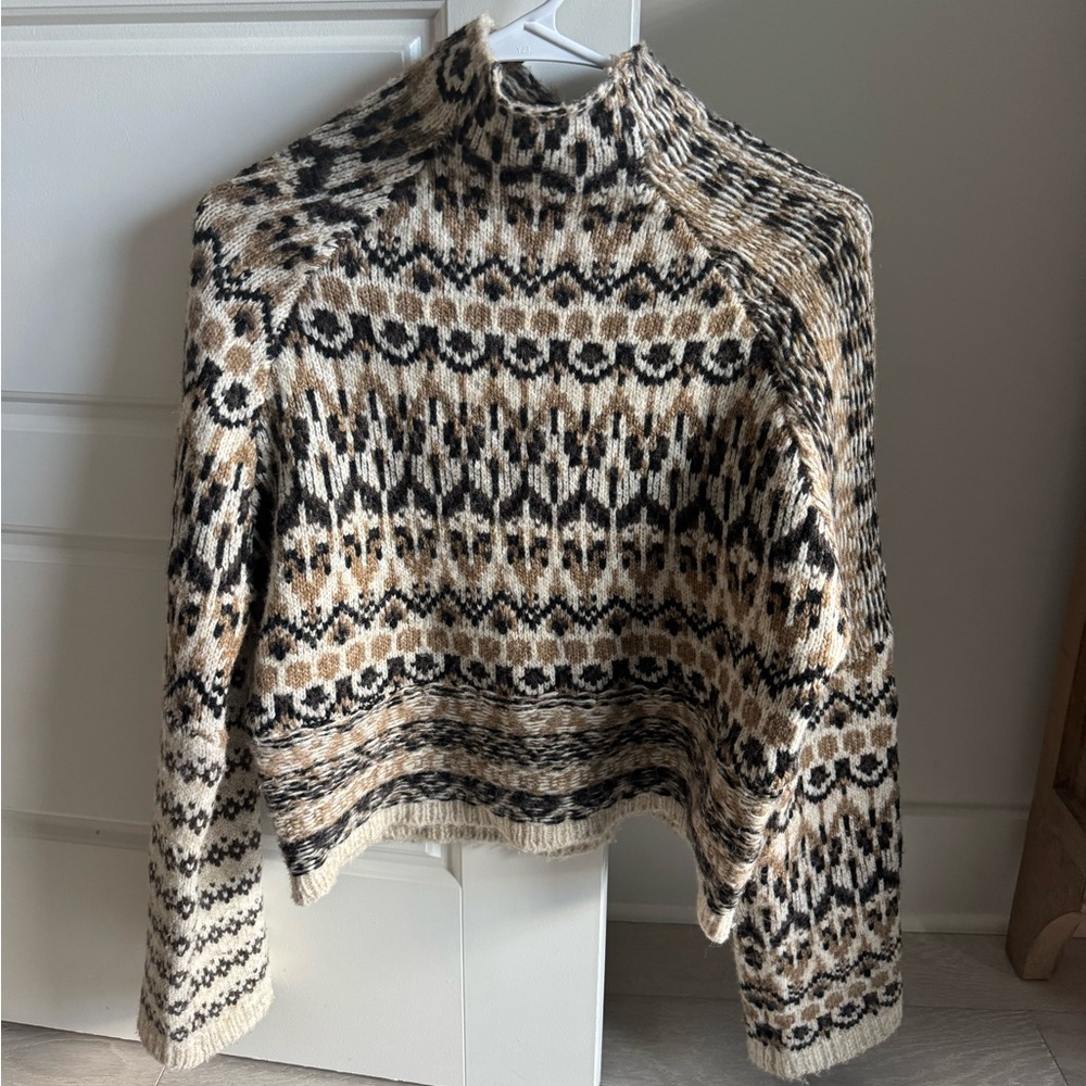Steve Madden Black and Cream Knit Sweater